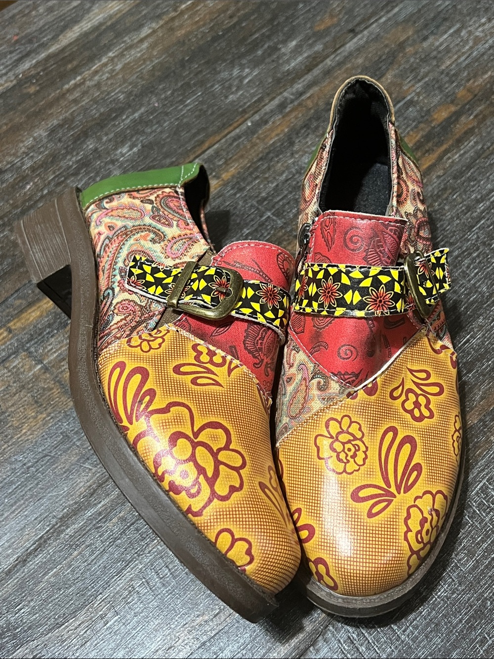 Colorful Socofy Floral Patchwork Slip-On Loafers — Red, Yellow & Green